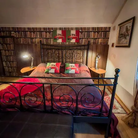 Villa Uittis, House In The Center Of Rovaniemi *